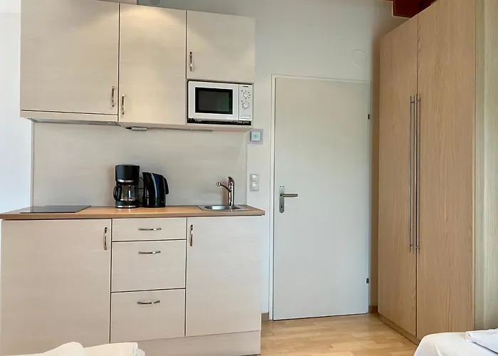 Апартаменти Ajo - Alte Donau Or Garden View Balcony - Self-check-in Відень