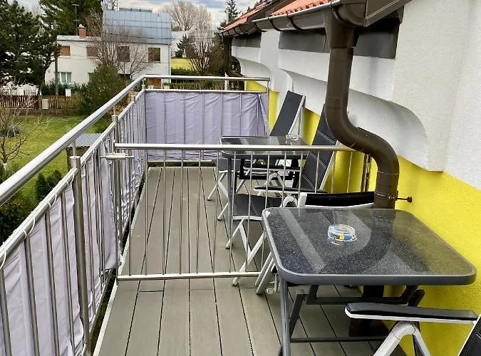 Ajo - Alte Donau Or Garden View Balcony - Self-check-in