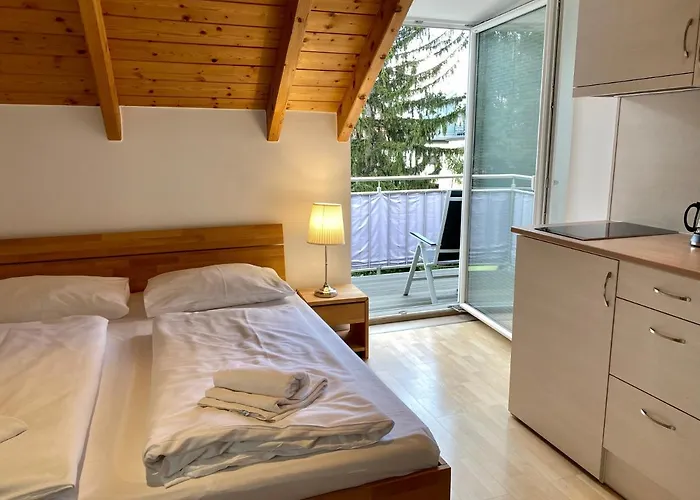 شقة Ajo - Alte Donau Or Garden View Balcony - Self-check-in